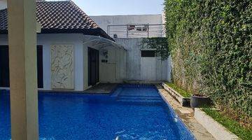 Gambar 5 Dijual Rumah Mewah De Park Heliconia Bsd, Hadap Taman, Bagus, Furnished