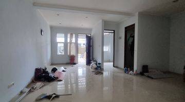 Gambar 4 Rumah Lux Sayap Bkr