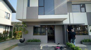 Gambar 1 Rumah 2 lantai harga 300jtan dekat Gading Serpong