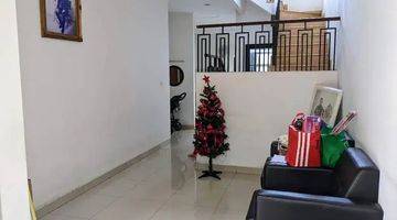 ruang tamu dijual rumah cluster strategis di