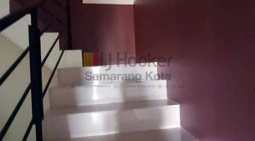 Gambar 1 Ruko Siap Pakai Bangunan 3,5 Lantai di Madukoro Semarang
