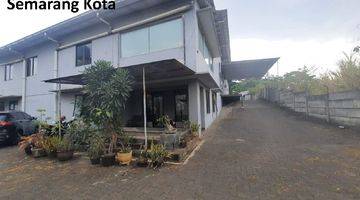 Gambar 1 Bangunan Gudang pabrik di Kawasan Industri Candi