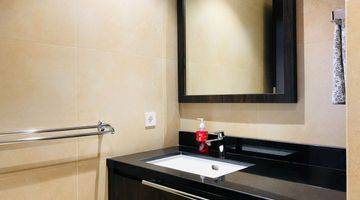 kamar mandi apartement 2 br paling startegis