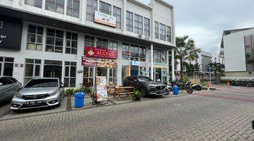 tampak depan ruko strategis 3 lantai dan