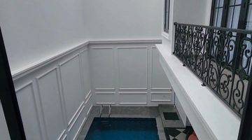 Gambar 5 Rumah mewah hook dijual ada swimming pool di Kebayoran Residence, Bintaro, Tangerang Selatan.