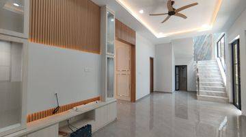 Gambar 5 Dijual Rumah Mewah di Beverly Park Batam Center