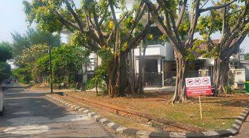 Gambar 5 Bebas banjir lokasi depan taman