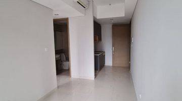 Gambar 1 Turun Harga..!! Jual Cepat Harga Termurah.. 2 Bedrooms Luas 50m² Lantai Rendah @ Apt. Taman Anggrek Residences