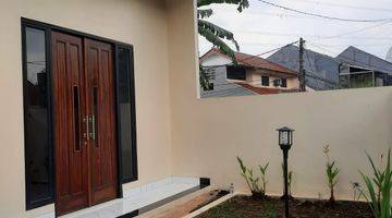 tampak depan , graha cinere megapolitan, bebas