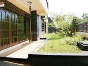 tampak depan cinere megapolitan dlm komp, bebas