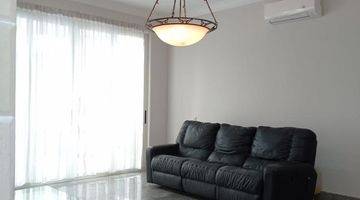 Gambar 5 Dijual Rumah 2 Lantai Bagus Semi Furnished, Lippo Karawaci