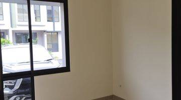 kamar tidur disewa rumah baru 2 lantai