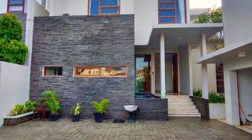 Gambar 1 Rumah kemang Dalam Town House tropical best price