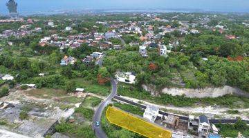 Gambar 2 Tanah Ungasan Jalan Utama 4km Menuju Pantai Melasti