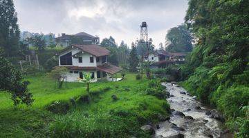 Gambar 1 Villa Cisarua, Puncak. lt 2000 m2.taman luas ,mata air dan dkt sungai kecil