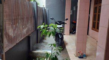 Gambar 4 DIJUAL HUNIAN BAGUS MURAH 2LT AKSES GG MTR HANYA TERHALANG 1 RUMAH KE AKSES MBLNYA SHM CONDET JAKTIM