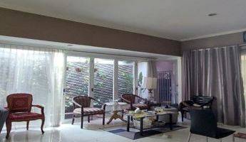 Gambar 5 Dijual Rumah Hook 2 Lantai, Asri, Terawat  di Emerald, Bintaro