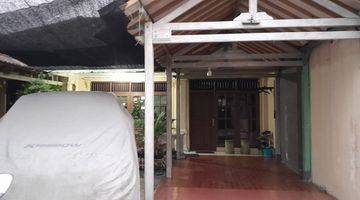 Gambar 1 Dijual Rumah di Pejaten