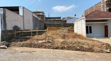 tampak depan tanah siap bangun di perumahan