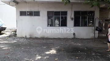foto lainnya rumah luas di pinggir jalan