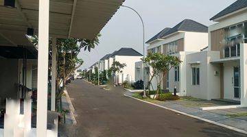 Gambar 3 Rumah 2 Lantai Baru Unfurnished di Paramount Petals, Tangerang