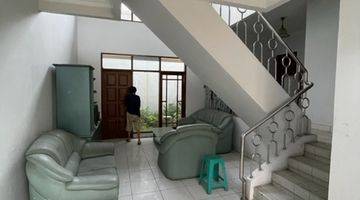 Gambar 2 Rumah 2 Lantai Sudah Renovasi SHM di Modernland, Tangerang