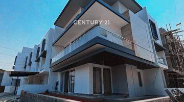 Gambar 5 Dijual Rumah Mewah Taman Surya Hook Brand New 