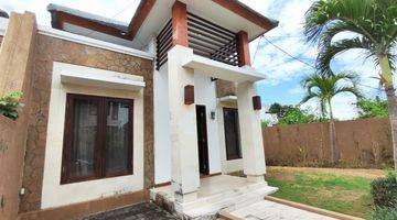 Gambar 1 Rumah Siap Huni Didalam Kompleks Elite Jimbaran,furnish,one Gates