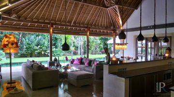 Gambar 4 Elegant 2 Bedroom Royal Estate With Views Ubud 