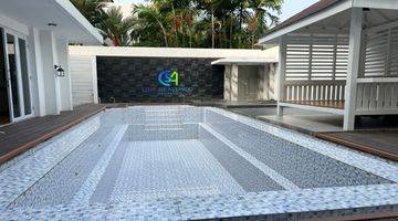 Gambar 3 Disewakan Rumah Mewah Brand New With Swimingpool di Vassa Lake