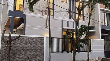 Gambar 4 Rumah Baru Gress di Sutorejo Prima Selatan Surabaya Timur, Minimalis, 2 Lantai, Hook/Pojokan, Semi Furnished