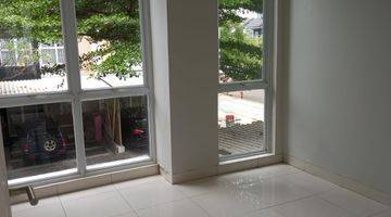 kamar tidur rumah 2 lantai bagus sudah