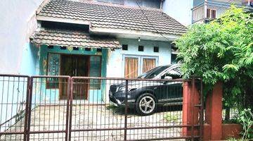 tampak depan murah rumah shm di komplek