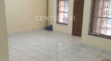 Gambar 4 Rumah 2 Lantai Semi Furnished Siap Huni Di Meadow Green