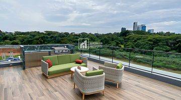 ruang keluarga rumah mewah cluster layton navapark