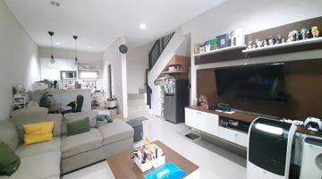 Gambar 1 Rumah BSD 2 Lantai Sudah Renovasi 3+1 kamar bonus 4ac, kitchen set