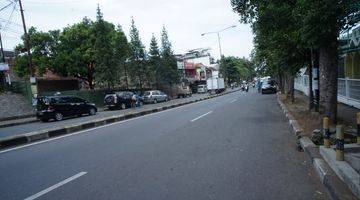 Gambar 4 Rumah Lokasi Premium Mainroad Jalan Dago Bandung