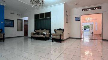 Gambar 4 FOR SALE MENTENG RUMAH KOLONIAL 