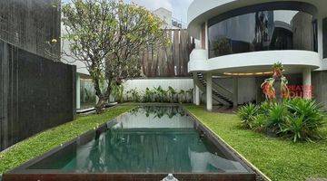 kolam renang menteng - rumah mewah prime
