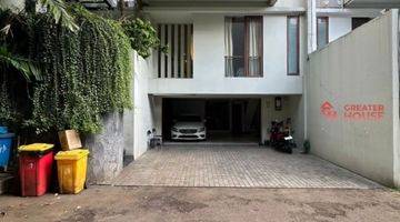 Gambar 2 Luxurious Minimalist House Dalam Townhouse Cilandak Cipete, Lt 176 Lb 330