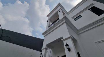 Gambar 3 Dijual Rumah 2 Lantai Classic Moderen Di Bulevard Hijau  Harapan Indah Bekasi