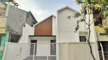 Gambar 1 Rumah Tropical Scandinavian 1 Lt di Harapan Indah Bekasi Barat