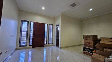 Gambar 1 Rumah Summagung, Kelapa Gading Luas 7x23m2