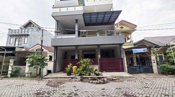 Gambar 1 Rumah di Taman Pondok Jati Sidoarjo, 3 Lantai (Lantai 3 Rooftop), Minimalis, Renov, Siap Huni