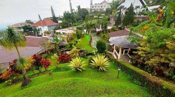 Gambar 1 Villa di Sedap Malam Tretes Prigen Pasuruan, 2.5 Lantai, View Pemandangan Cantik, Taman Luas sekali !!! - LM -