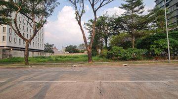 Gambar 1 Komersial Alam Sutera Jalan Utama
