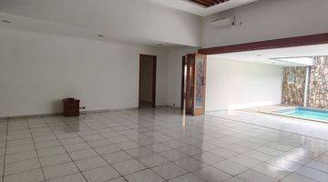 Gambar 3 Parkir Luas-Taman Luas-Dkt Kemang Raya-Harga Sewa 325 Jt/Th