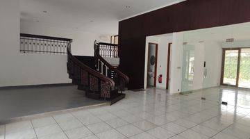 Gambar 2 Parkir Luas-Taman Luas-Dkt Kemang Raya-Harga Sewa 325 Jt/Th