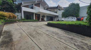 Gambar 4 House with huge garden in Kemang Raya, could be use as silent office as well