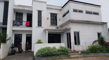 Gambar 5 Rumah 2 Lantai, Private Cluster Dipinggir Jalan Di Jakarta Selatan